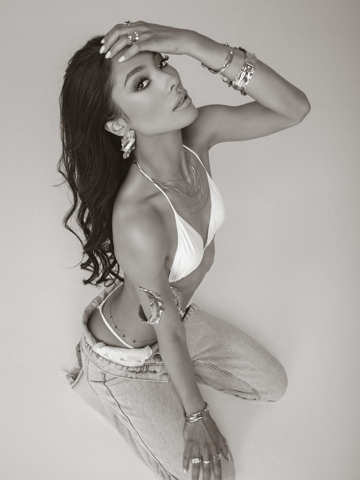 B&W